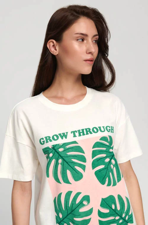 Нощна риза с отличителен принт на палмови листа